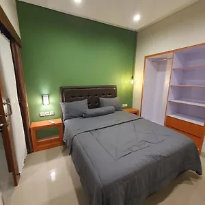 kalih-homestay-bali.hotelsseminyak.net/